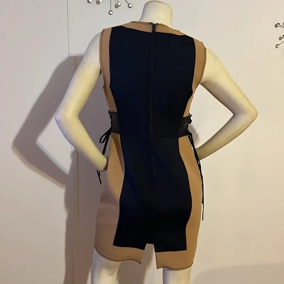 TRACY REESE 100% Lamb Leather Dress - Picture 4 of 14